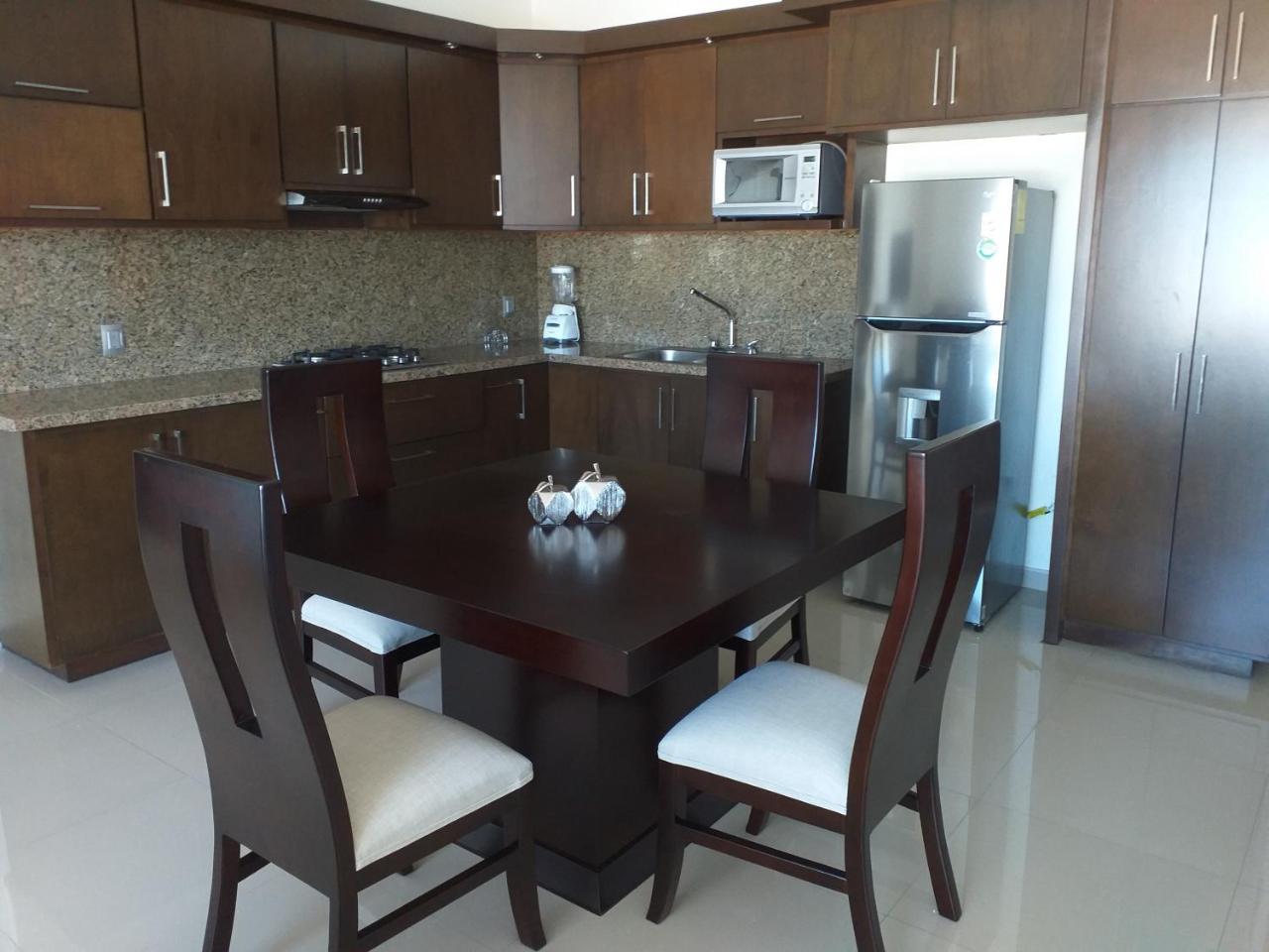 Apartament Renta Vacacional A 2 Cuadras De La Playa O Malecon De Mazatlán Zewnętrze zdjęcie
